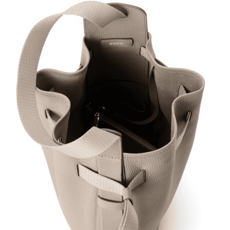 ECCO Sail Bag M Pebbled Leather